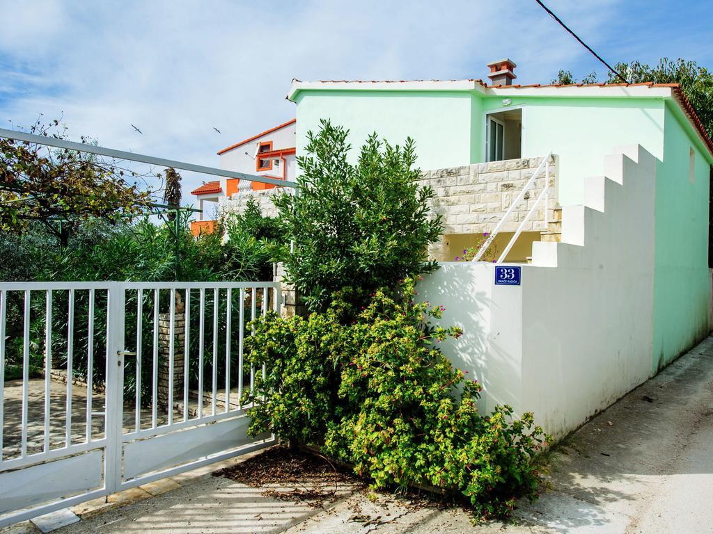 Apartment Maslina Bibinje Luaran gambar