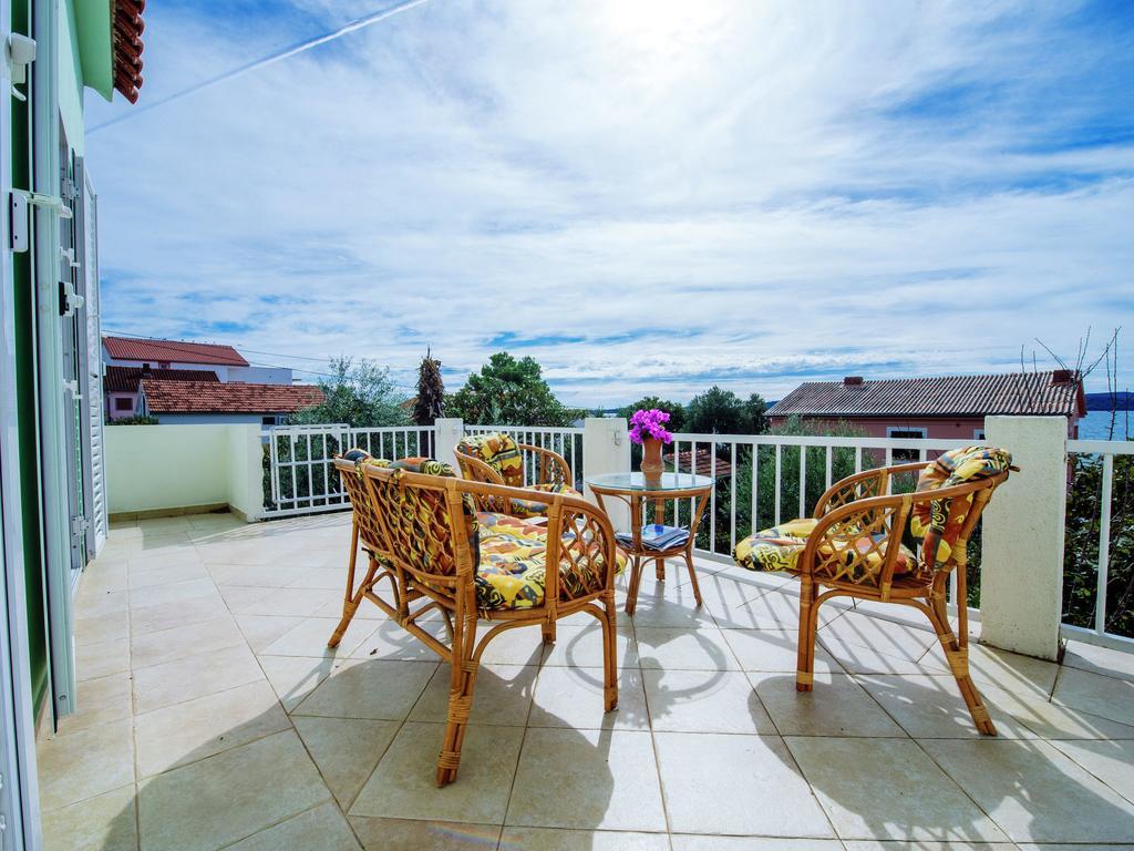 Apartment Maslina Bibinje Luaran gambar