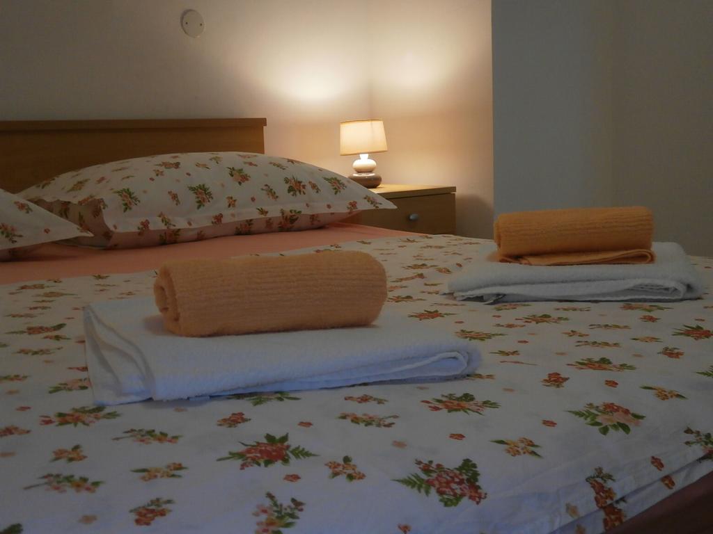 Apartment Maslina Bibinje Luaran gambar