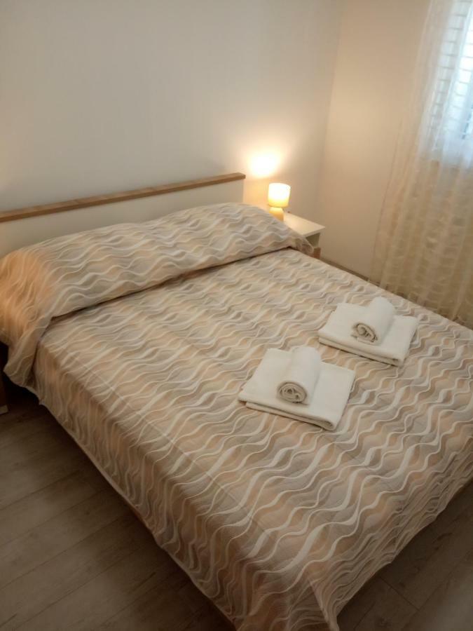Apartment Maslina Bibinje Luaran gambar