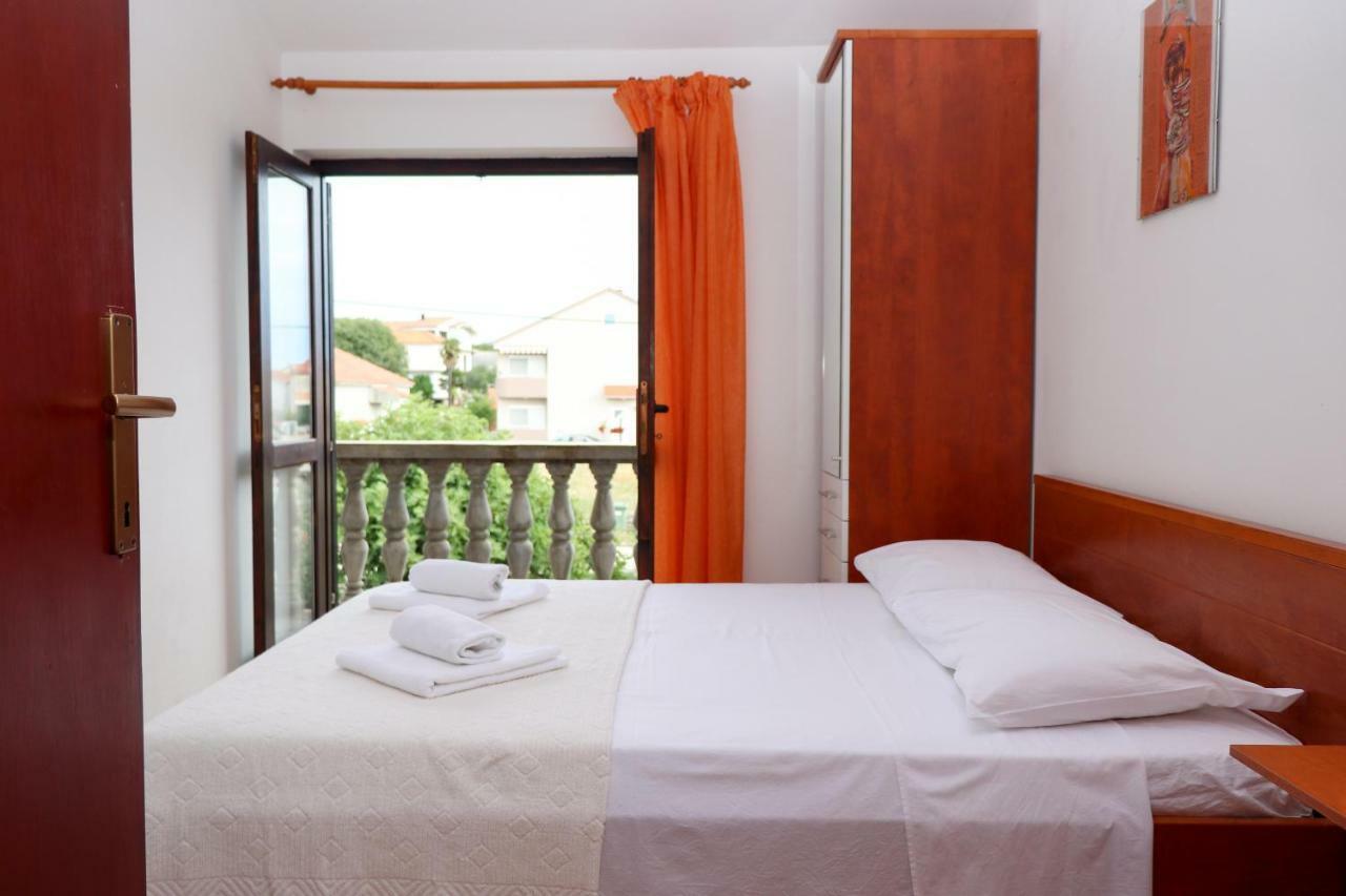 Apartment Maslina Bibinje Luaran gambar