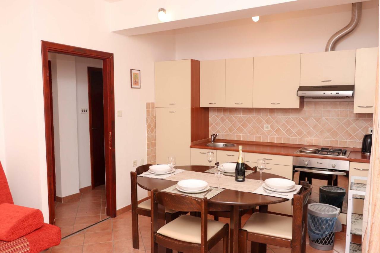 Apartment Maslina Bibinje Luaran gambar